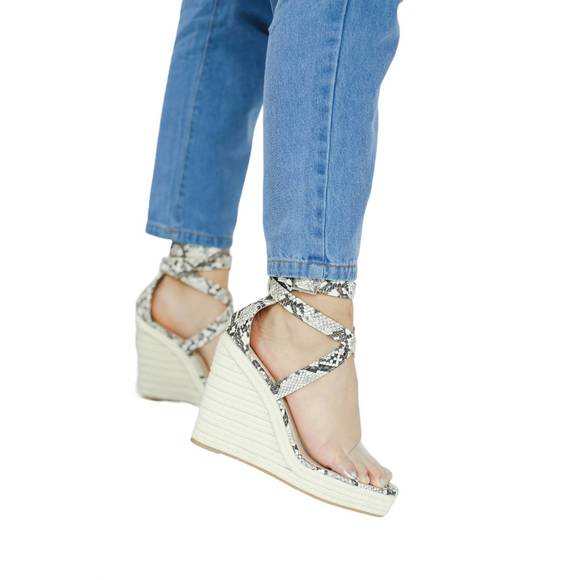 NEW INSIGNIA kayla lace up wedge in snake print - Picture 2 of 6